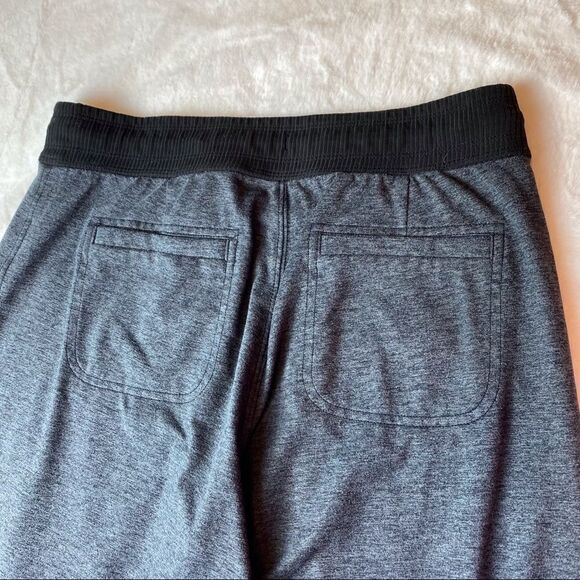 Athleta Gray Flux Street Joggers Size Small - Picture 7 of 12